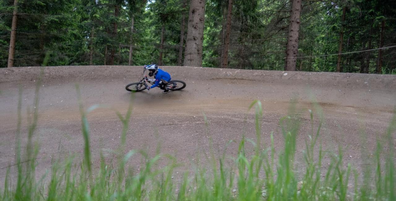 Weixl Schi&Bike Appartements-Bike In&Bike Out Neben Wexl Trails Bikepark Sankt Corona am Wechsel Buitenkant foto