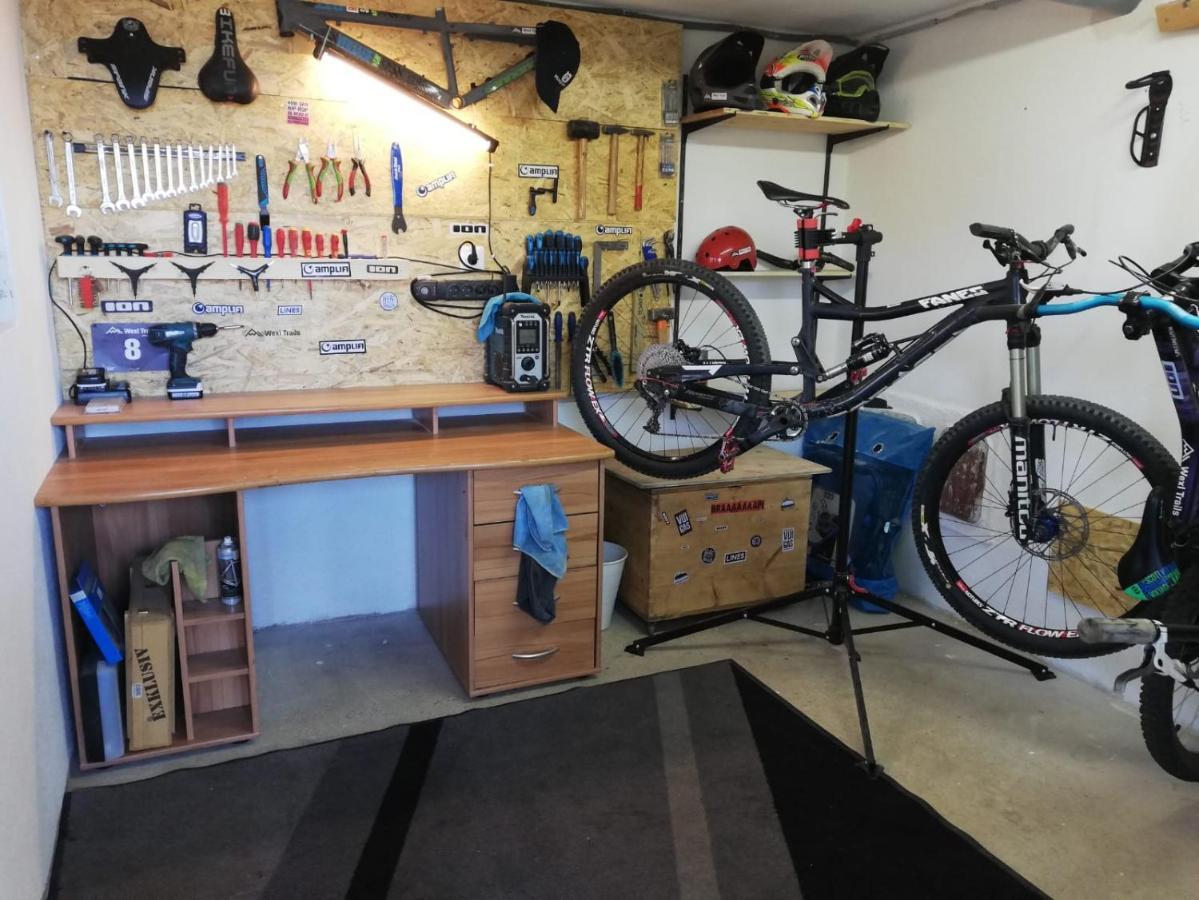 Weixl Schi&Bike Appartements-Bike In&Bike Out Neben Wexl Trails Bikepark Sankt Corona am Wechsel Buitenkant foto